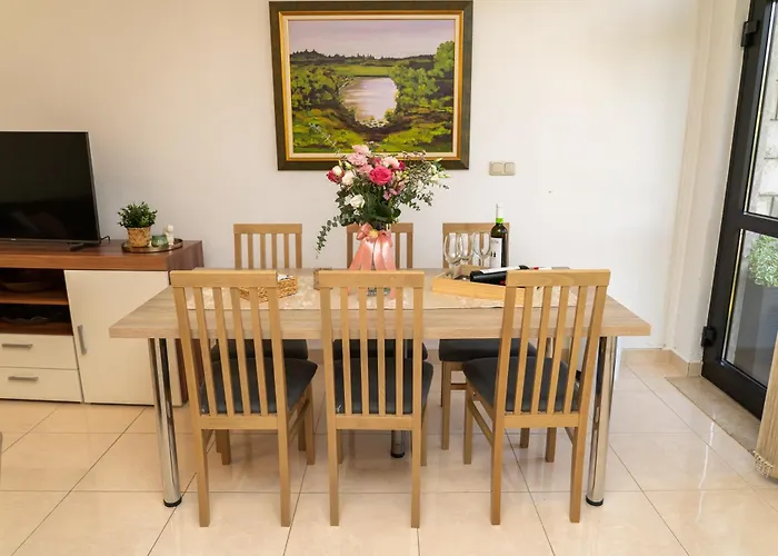 Apartment Lucija