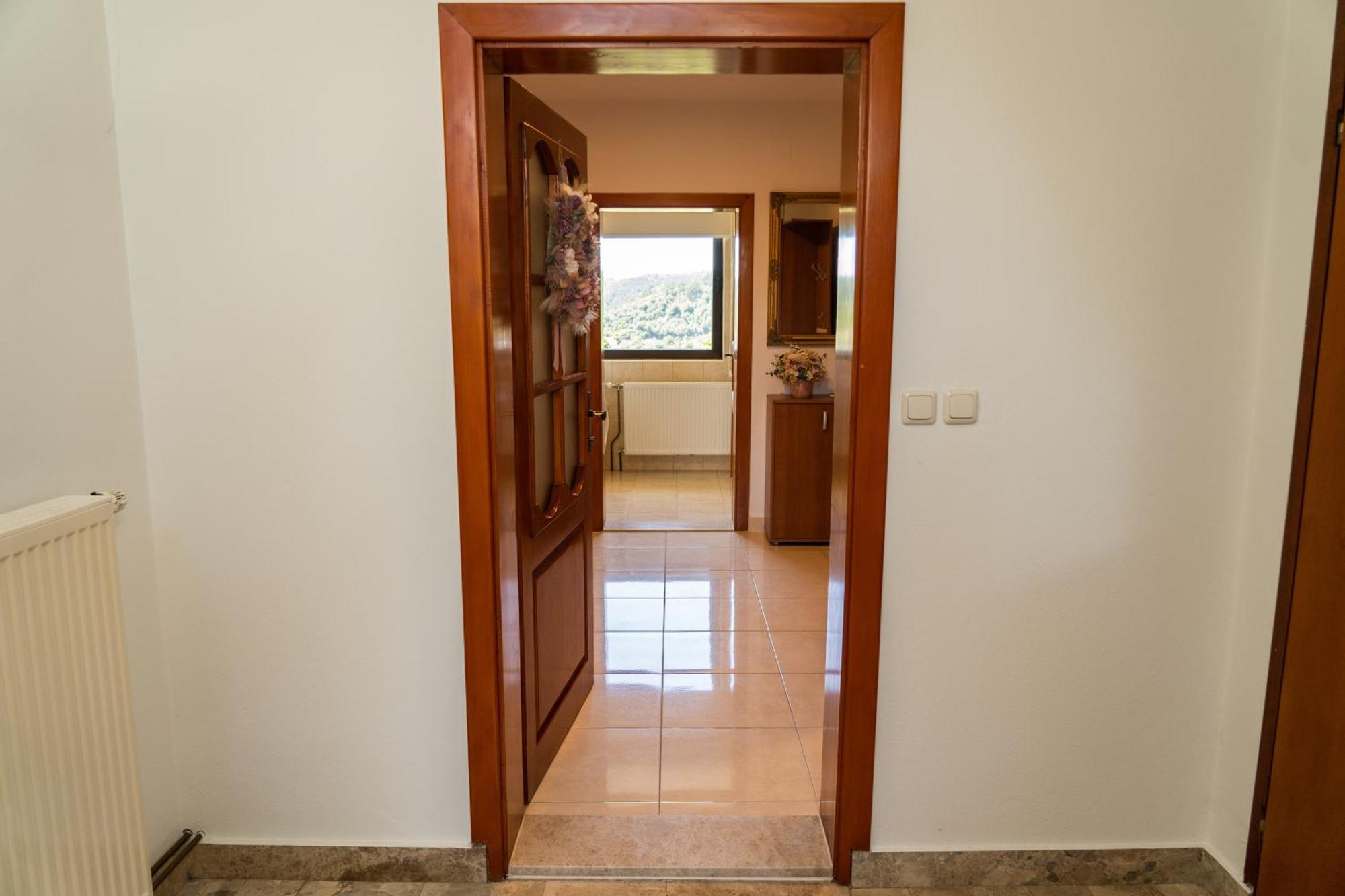 Apartment Lucija *